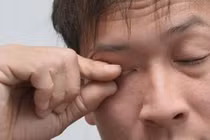 Sáng ngủ dậy có 3 dấu hiệu này, xét nghiệm máu ngay 