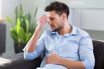 Dấu hiệu ở bụng cảnh báo ung thư trực tràng, nhiều người chủ quan