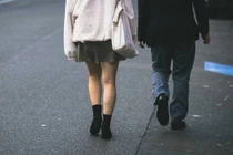 Dùng điện thoại của mẹ, phát hiện bí mật động trời của gia đình