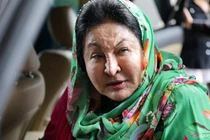 Cựu phu nhân thủ tướng Malaysia hầu tòa vì thao túng chính phủ