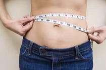 Dùng thuốc trị táo bón giảm cân, cô gái xuất huyết khắp người