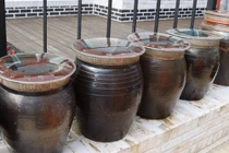 Mẹ bỏ đói con đến chết, giấu thi thể gây rúng động