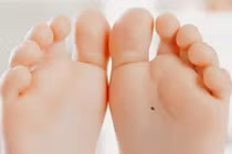 Tướng bàn chân giàu có, 3 đời tiêu không hết tiền 