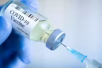 Hỏi đáp vắc xin COVID-19: Tiêm 2 mũi được được bảo vệ “khủng” sao? 