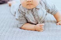 Chủ quan khi con trai bị bỏng, bố mẹ hối hận cả đời 