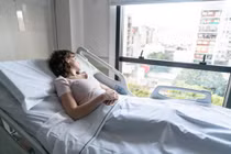 Làm điều này mỗi đêm, cô gái 20 tuổi lên cơn động kinh cực sợ 