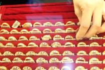 Giá vàng ngày 26/02: Vàng SJC giảm tiếp 400.000 đồng/lượng