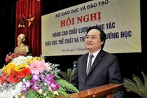 Phụ huynh cho con chơi điện thoại ít đi, dành thời gian tập thể dục