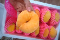 Hãi hùng cherry Mỹ rẻ bèo, đào Tây Ban Nha hoá ra hàng...Tàu