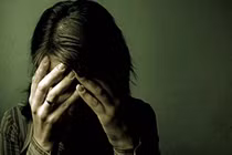 Nam Phi: Đi theo bé gái 7 tuổi vào toilet rồi cưỡng hiếp