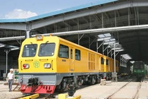 Metro Cát Linh-Hà Đông bộn bề trước giờ chạy thử