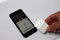 Người dùng iPhone lại phải “dài cổ” chờ ngày ra mắt AirPods 2