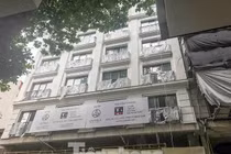 Thanh tra xây dựng lý giải cao ốc vượt tầng cạnh Hồ Gươm chậm 'cắt ngọn'