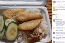 Đặt cơm gà trên mạng, cô nàng ngã ngửa khi nhận hàng vài 'khúc xương'