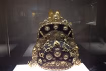 Hành trình gian nan của chiếc mũ thiết triều nhà Nguyễn