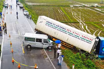 Danh sách nạn nhân thương vong vụ ôtô chở sư thầy tông xe container ở Quảng Ngãi