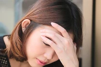 Hết hồn cha mẹ ruột dọn đến ở nhà cha mẹ chồng