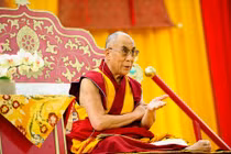 13 lời trích dẫn đáng giá ngàn vàng của Đức Dalai Lama