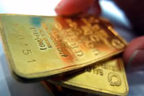 Giá vàng hôm nay 15/12: Mỹ đón tin xấu, vàng vội leo giá