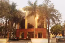 Bắt 2 giám đốc trong vụ 5 cán bộ TT Thanh Hóa bị khởi tố tội nhận hối lộ