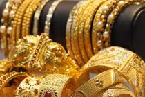 Giá vàng hôm nay 12/5: Tiếp đà đi lên mạnh mẽ