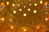 Ngắm mỹ nhân tại những bãi tắm tập thể đẹp nhất thế giới