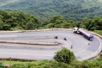 Thu phí hầm đường bộ Hải Vân từ ngày 27/9