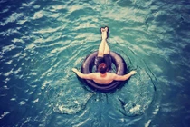 Lạ kỳ lúc ngủ vẫn trên cạn, thức dậy lênh đênh giữa biển khơi