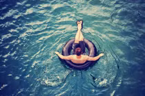 Lạ kỳ lúc ngủ vẫn trên cạn, thức dậy lênh đênh giữa biển khơi