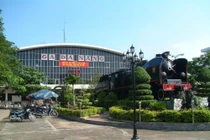 Mẹ trẻ kể chuyện giải cứu con gái 15 tuổi bị ép vào làm quán karaoke