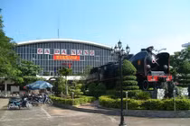 Mẹ trẻ kể chuyện giải cứu con gái 15 tuổi bị ép vào làm quán karaoke