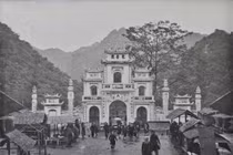 Ảnh độc về lễ hội chùa Hương năm 1927