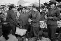 Ảnh cực hiếm về cuộc sống ở Lào năm 1976 (2)