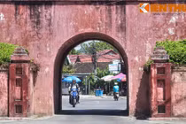 Khám phá tòa thành cổ tuyệt đẹp nguyên vẹn nhất nhà Nguyễn 