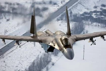 Su-35 không có đất diễn trên bầu trời Ukraine, UAV TB2 mất dạng