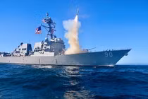 Tàu chiến thứ hai của Mỹ vào biển Đen, tiếp tục "động viên" Ukraine