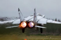 Biệt danh "Kẻ Say" của tiêm kích MiG-25 có được từ đâu?