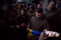 Lính Wagner tràn ngập nơi Tổng thống Zelensky từng đến thăm Bakhmut 