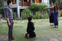 Mẹ chồng vu vạ thông gia ăn cắp, con dâu khiến bà phải van xin