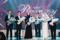 Nữ sinh trường Báo thể hiện tư duy sắc bén về vấn đề xã hội