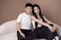 "Cặp chị chị - em em" tuyển nữ Việt Nam công khai ảnh thân mật