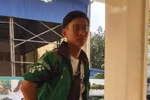 Khách nữ cuỗm iPhone X, tài xế Grabbike đến công an trình báo