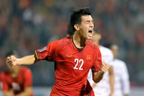 Tiến Linh thừa nhận khó cạnh tranh với Công Phượng, Anh Đức