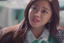 Mẹ chồng cay nghiệt bỗng quý con dâu hơn vàng, lặng người biết bí mật phía sau