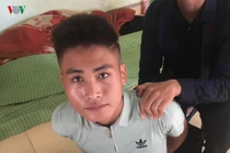 Nam thanh niên 15 tuổi dùng kéo uy hiếp bảo vệ, cướp siêu thị điện máy