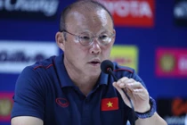 Họp báo đội tuyển Việt Nam và Thái Lan: HLV Park cảnh giác "Messi Thái"