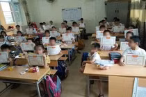 Cả lớp được giấy khen, một học sinh không có: Bộ GD&ĐT nói giáo viên đang làm sai?