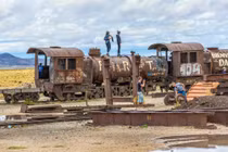 Đột nhập nghĩa địa tàu hỏa khổng lồ giữa sa mạc 