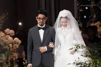 Con gái đi làm dâu, bố vợ Đoàn Văn Hậu dặn dò một điều