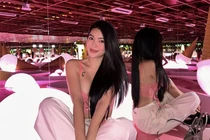 Cô gái được ông nội đặt tên “lạ hoắc” khoe body đẹp "nhức nhối"